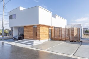 【施工事例】30畳リビングでくつろげる「両三柳の家」