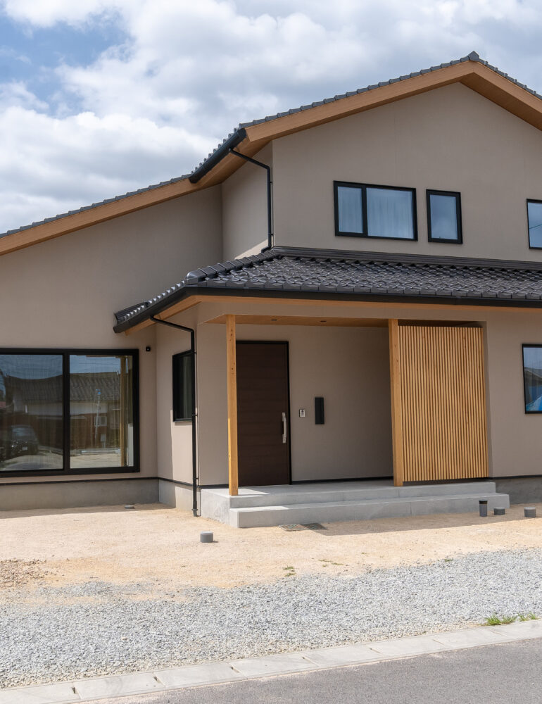 木の温もりと、やさしい佇まいの家